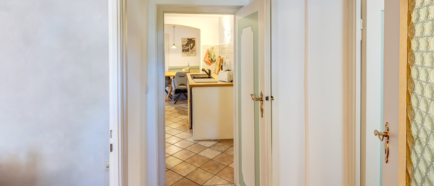 マンション Schliersee 03 玄関入り口 14176