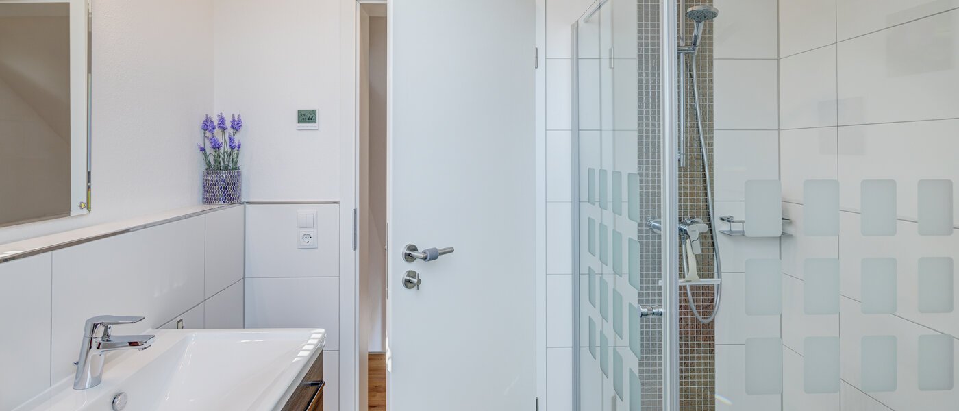 一戸建て Olching 04 ２つめの浴室 14179