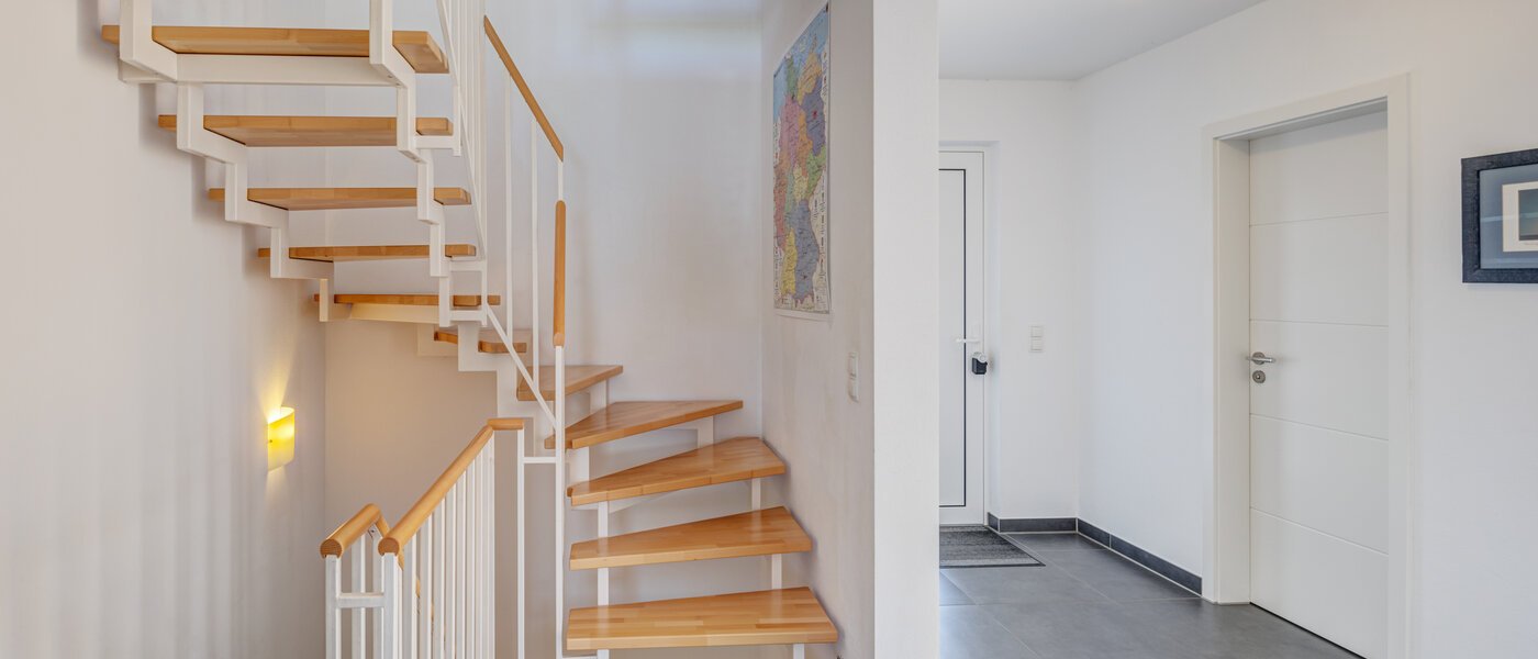 一戸建て Olching 04 玄関入り口 14179