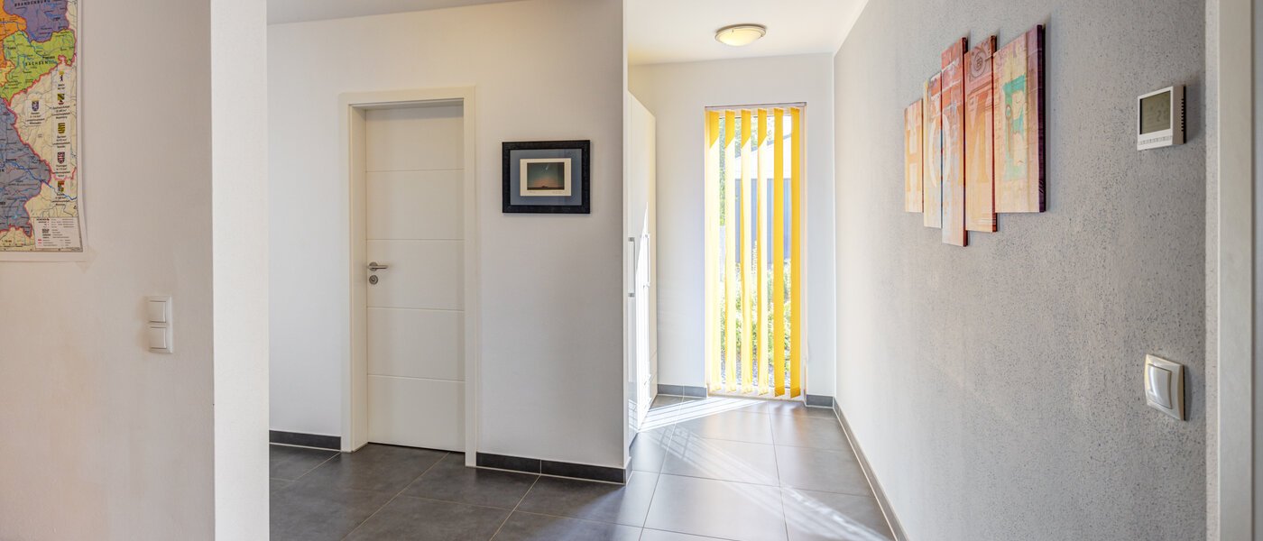 一戸建て Olching 07 玄関入り口 14179