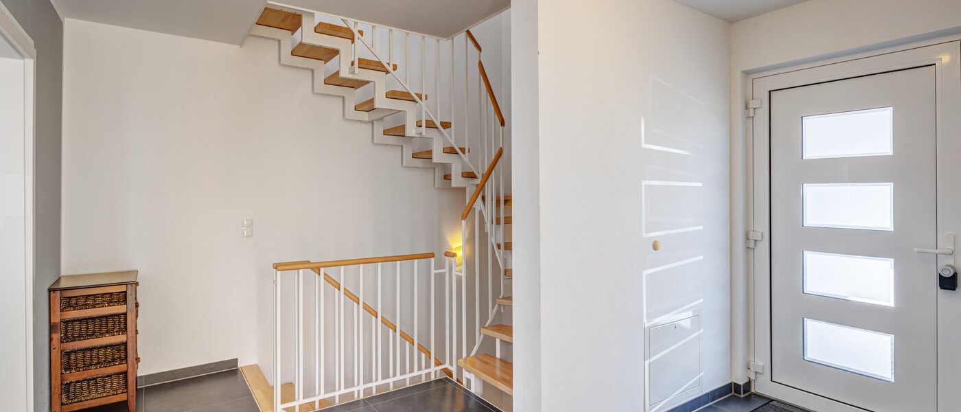 一戸建て Olching 08 玄関入り口 14179