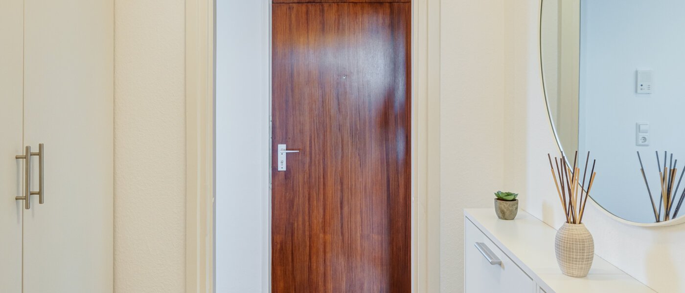 マンション München Parkstadt Solln 04 玄関入り口 14205