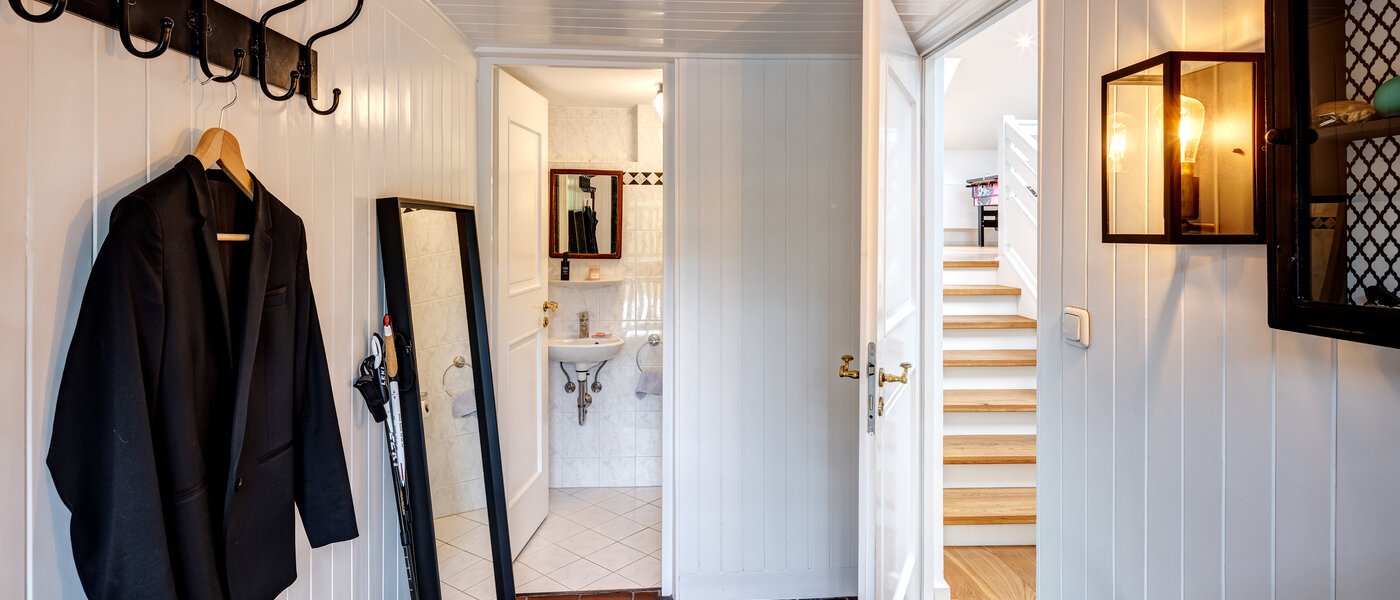 家屋 Berg am Starnberger See 02 玄関入り口 14208