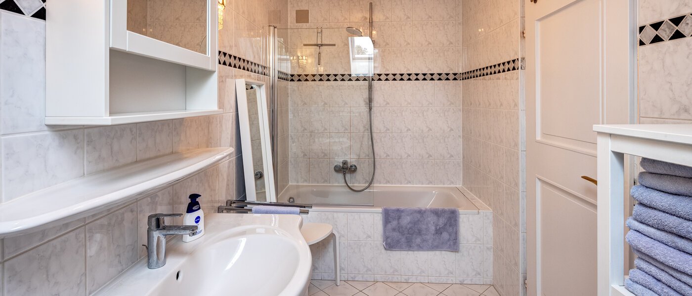 家屋 Berg am Starnberger See 03 1つめの浴室 14208