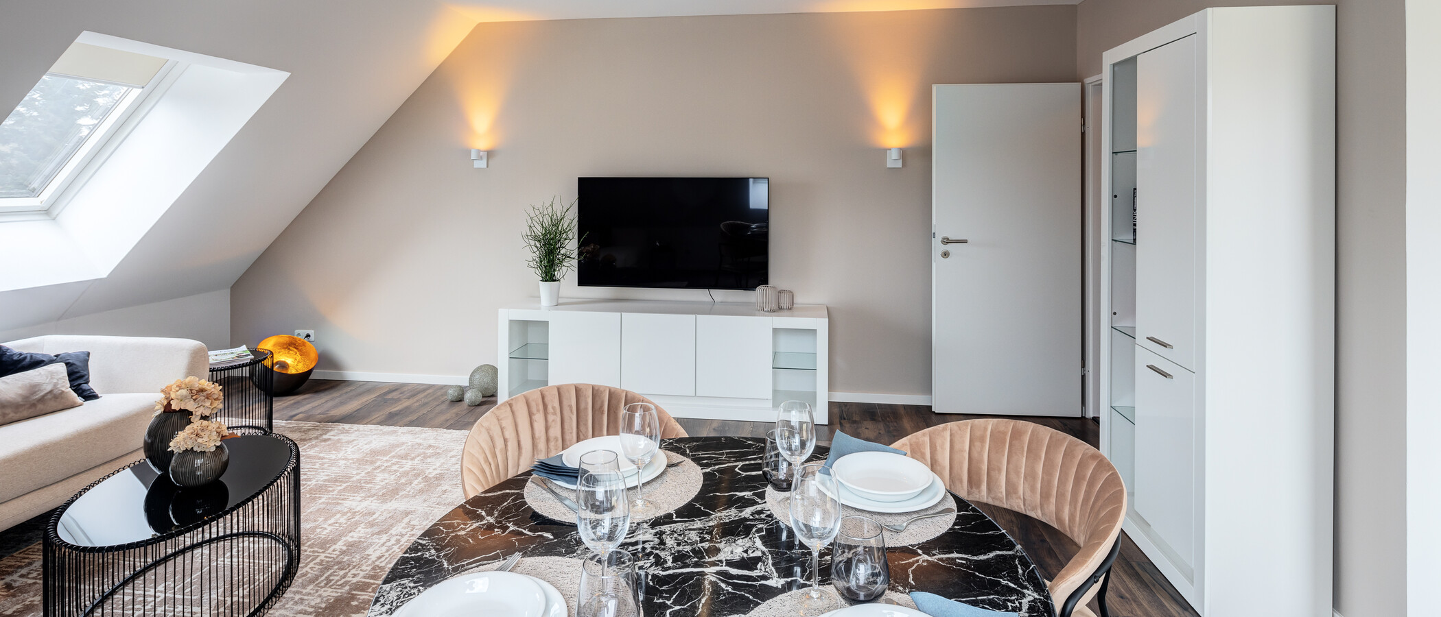 ペントハウス München Großhadern 05 リビングエリア 14211