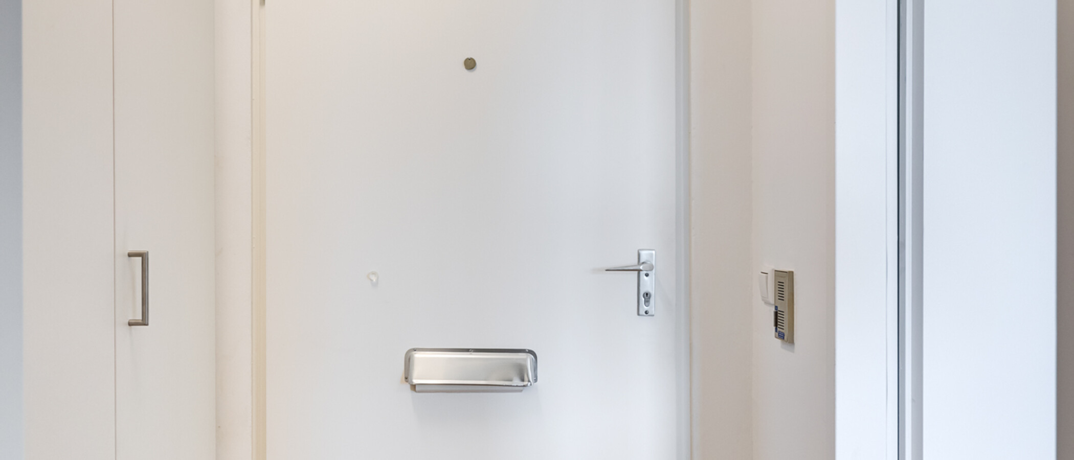マンション München Schwabing (rechts der Leopoldstraße) 02 玄関入り口 14213