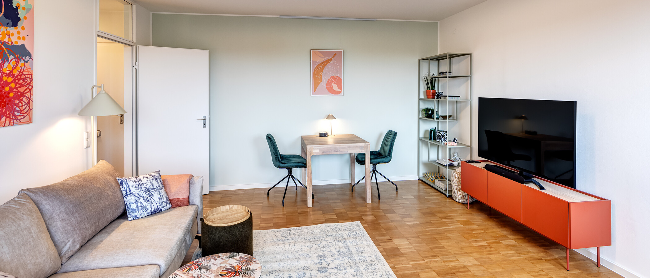 マンション München Schwabing (rechts der Leopoldstraße) 04 リビングルーム 14213
