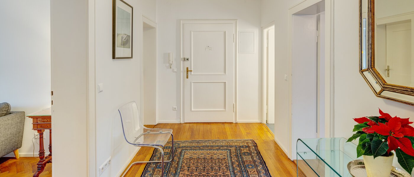 マンション München Bogenhausen 02 玄関入り口 14241