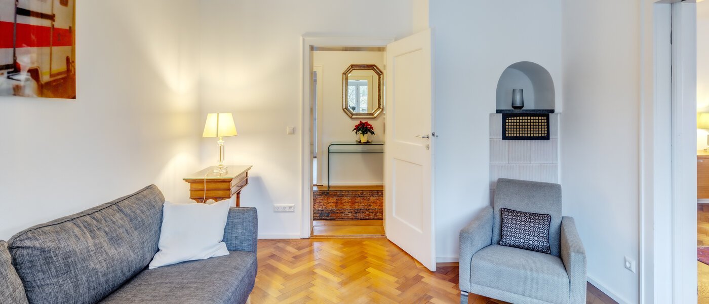 マンション München Bogenhausen 03 リビングルーム 14241