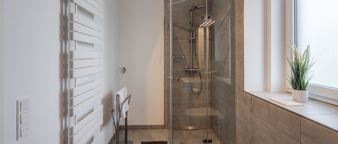 ペントハウス住宅 Putzbrunn 03 浴室 14256