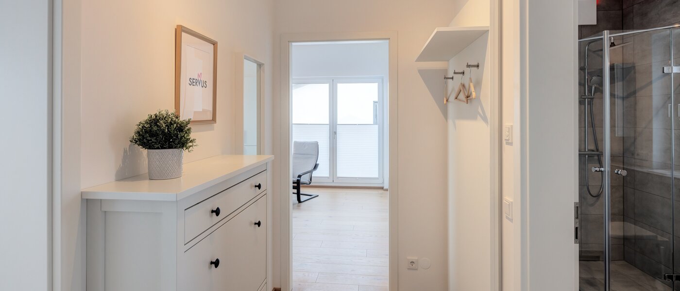 ペントハウス住宅 Putzbrunn 03 玄関入り口 14256