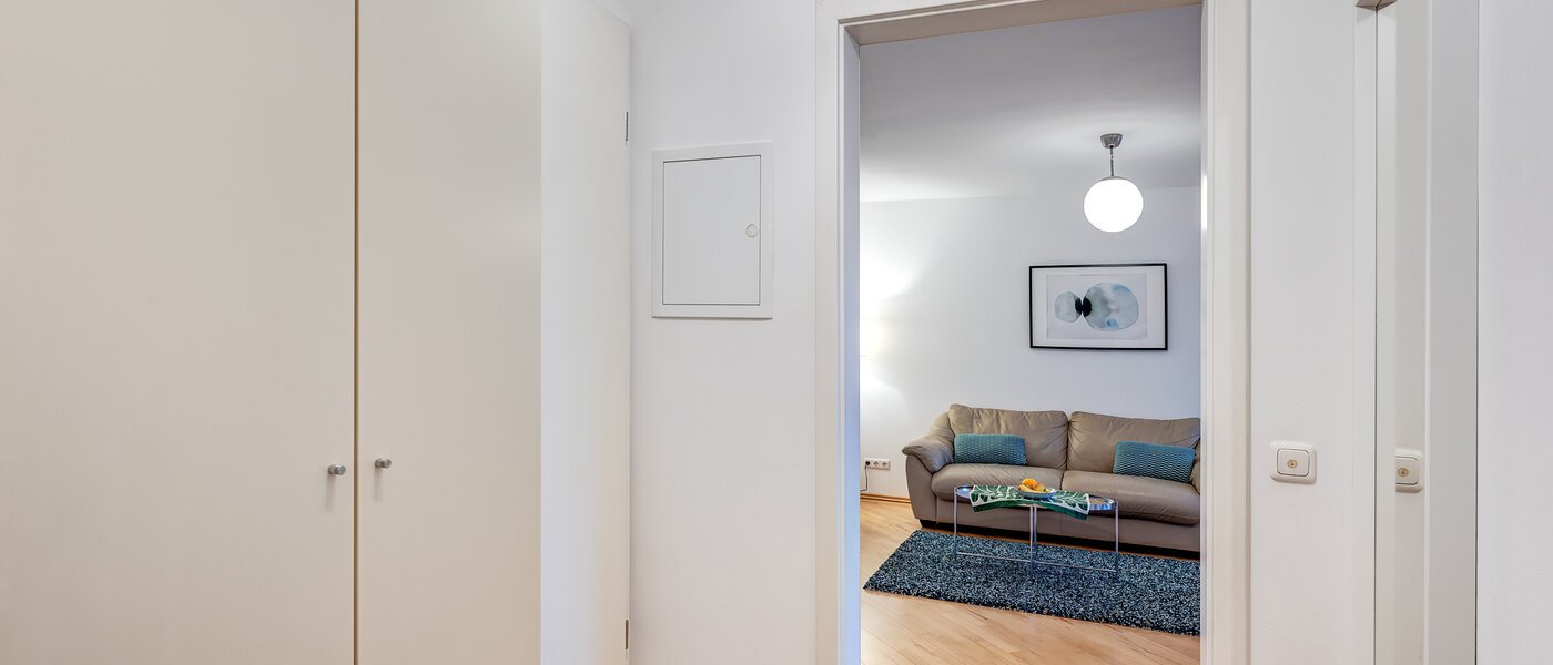 マンション München Schwabing 02 玄関入り口 14257