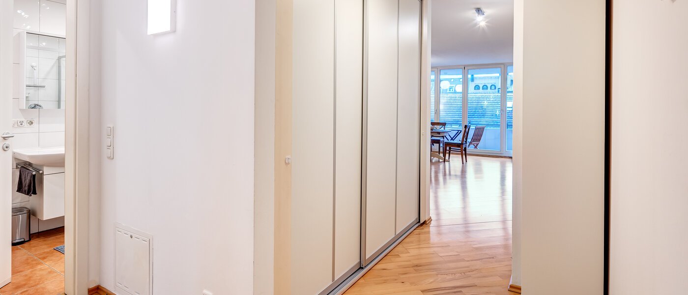 マンション München Schwabing 03 玄関入り口 14257