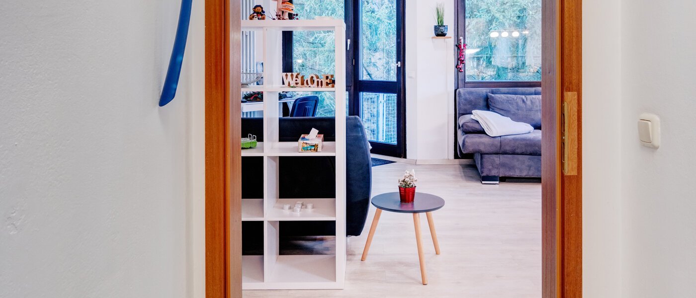 マンション Ottobrunn 02 玄関入り口 14267