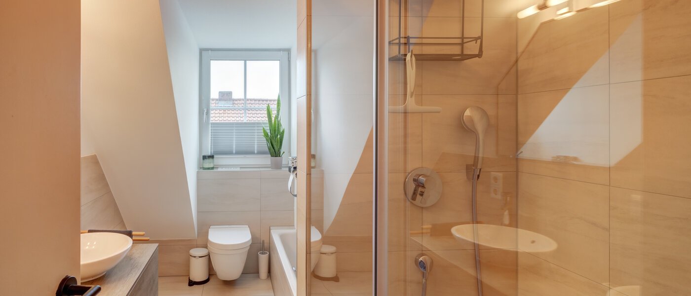 アティック・フラット（屋根裏） München Fasangarten 01 浴室 14268