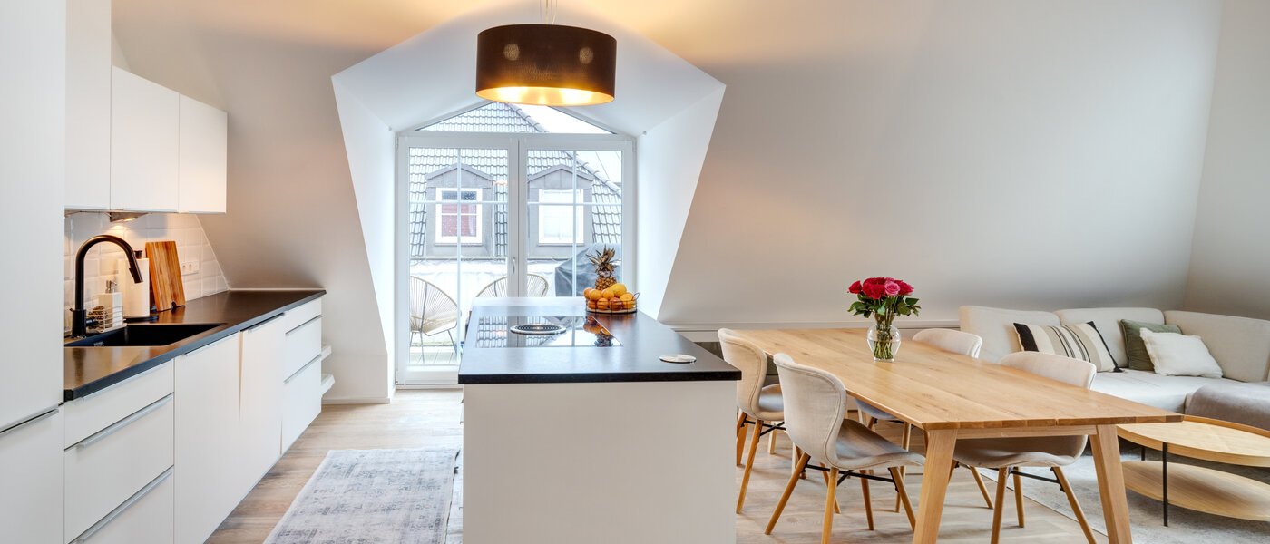 アティック・フラット（屋根裏） München Fasangarten 03 リビングエリア 14268