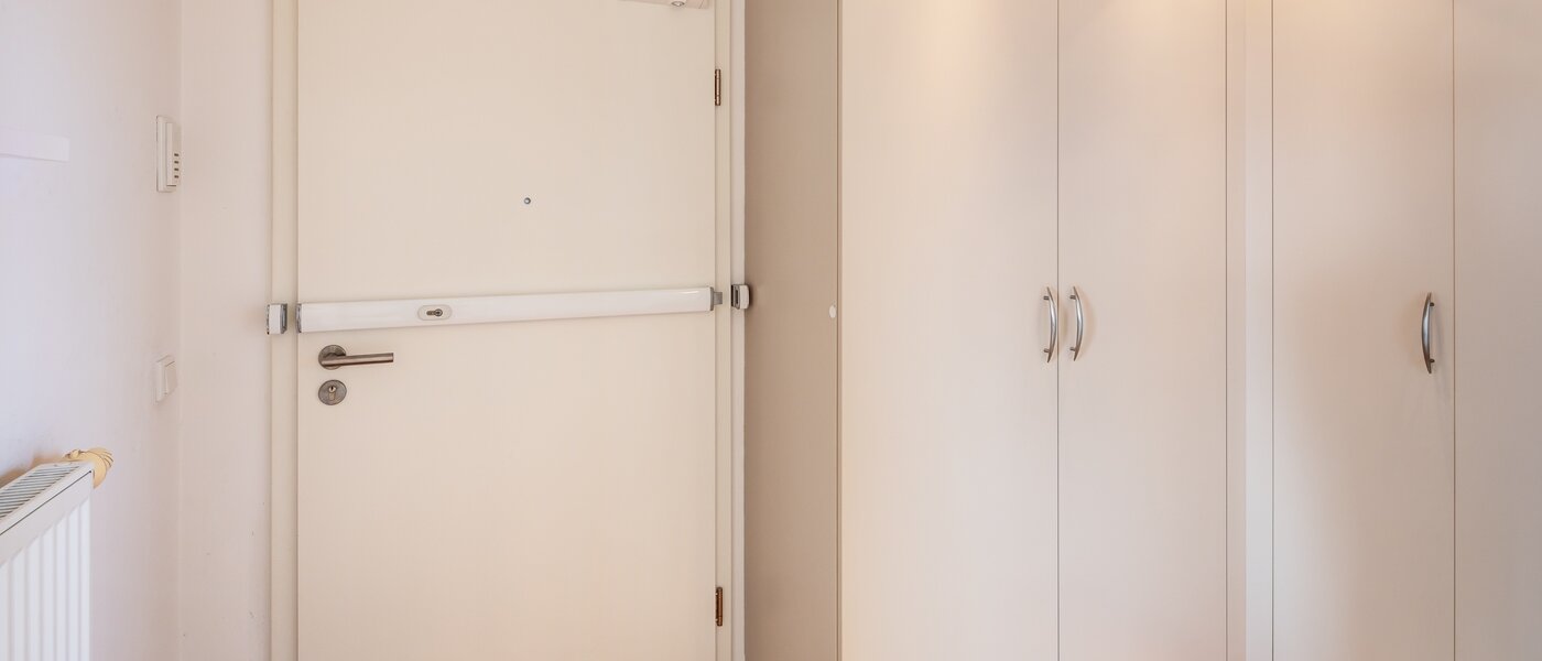 ペントハウス München Untermenzing 02 玄関入り口 14293