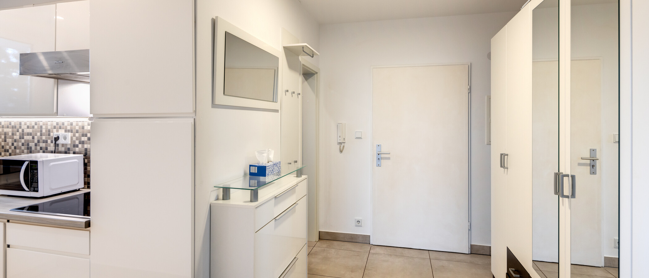 マンション München Obermenzing 01 玄関入り口 14295