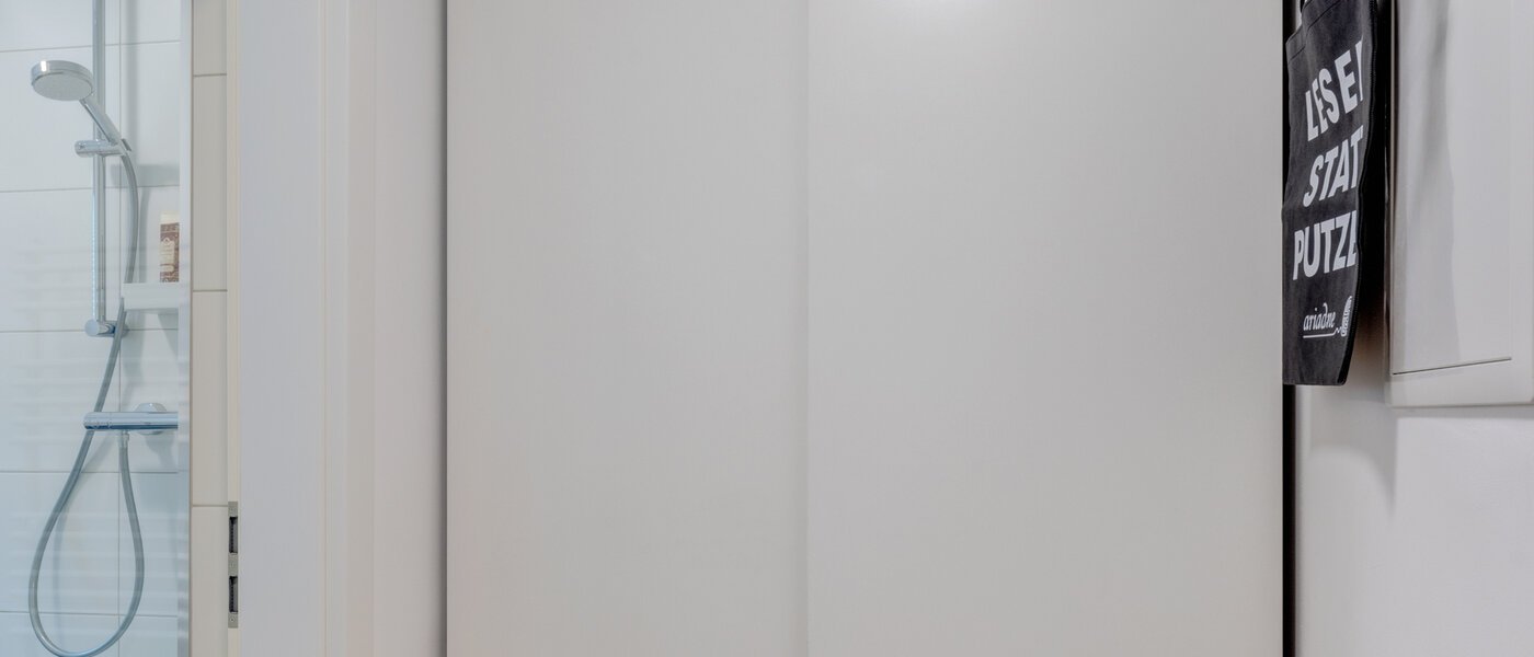 マンション München Neuhausen 04 玄関入り口 14300