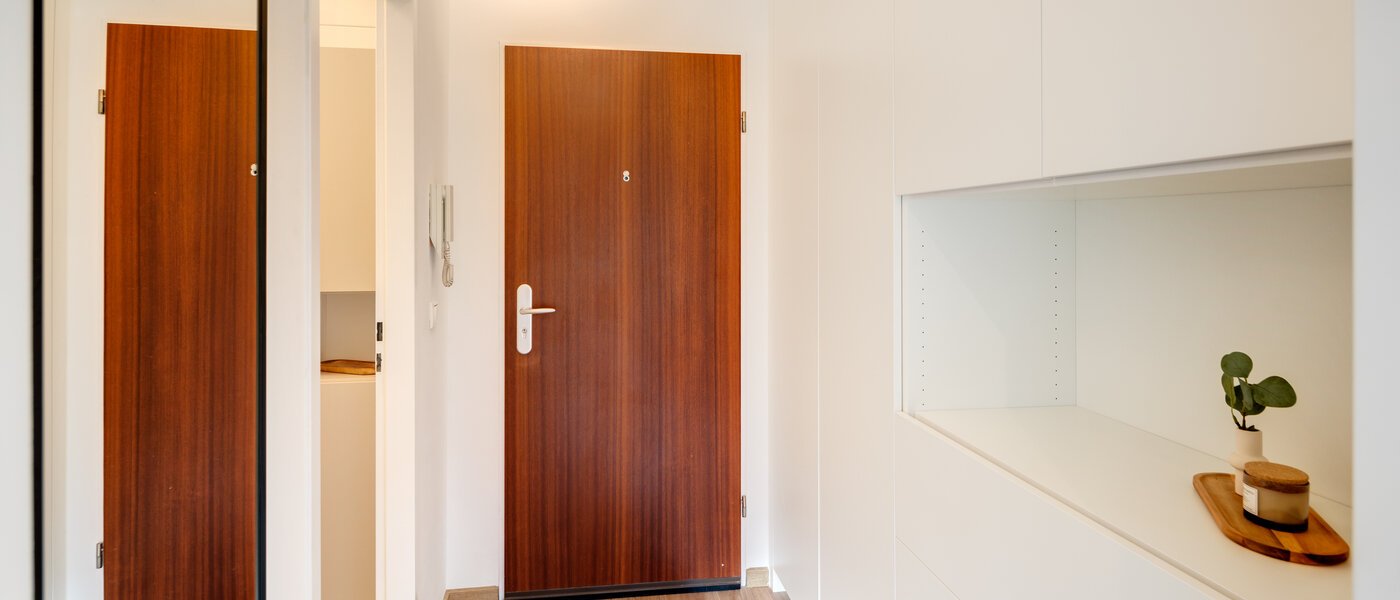 アパルトマン München Schwabing-Nord (zw. Leopoldstraße & Englischen Garten) 02 玄関入り口 14305