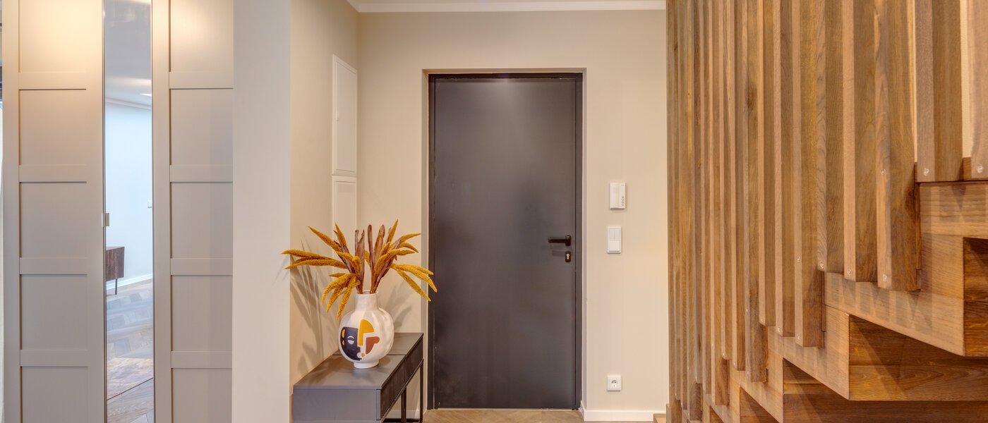 メゾネット・マンション（複数階にわたるマンション） München Glockenbachviertel 01 玄関入り口 14318