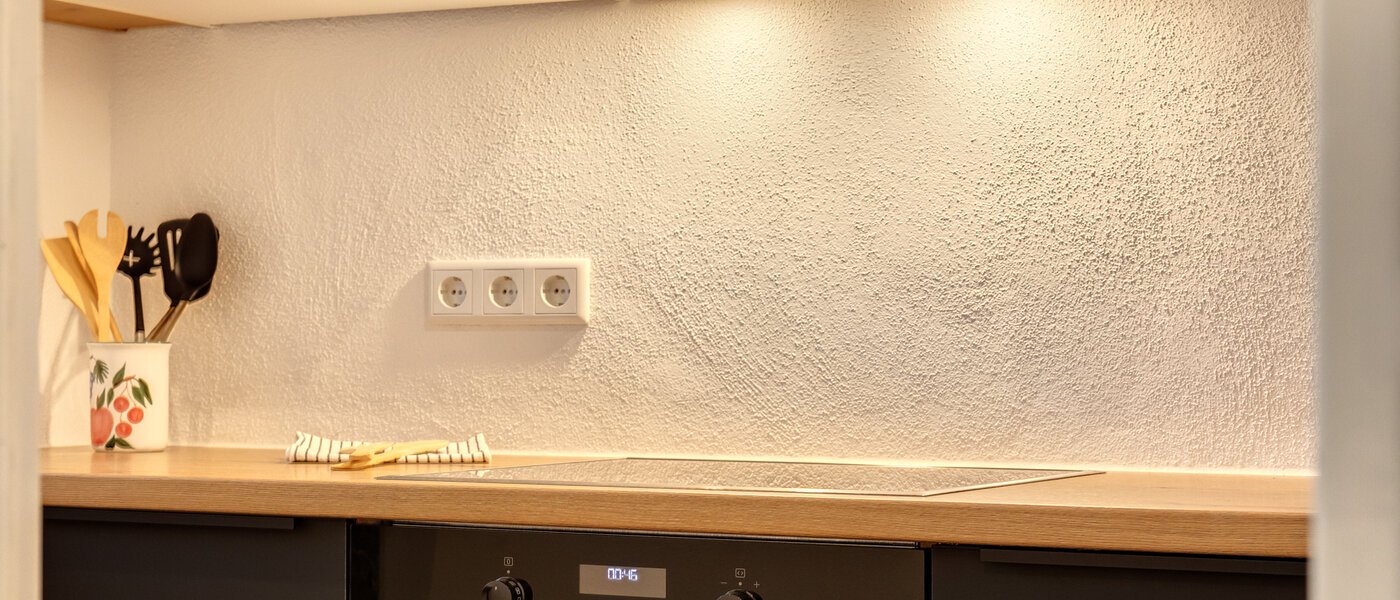 "タウン・ハウス/ローハウスのミドルハウス（外壁を共有した家の並びの両角以外のハウス） " Gmund am Tegernsee 02 キッチン 14329