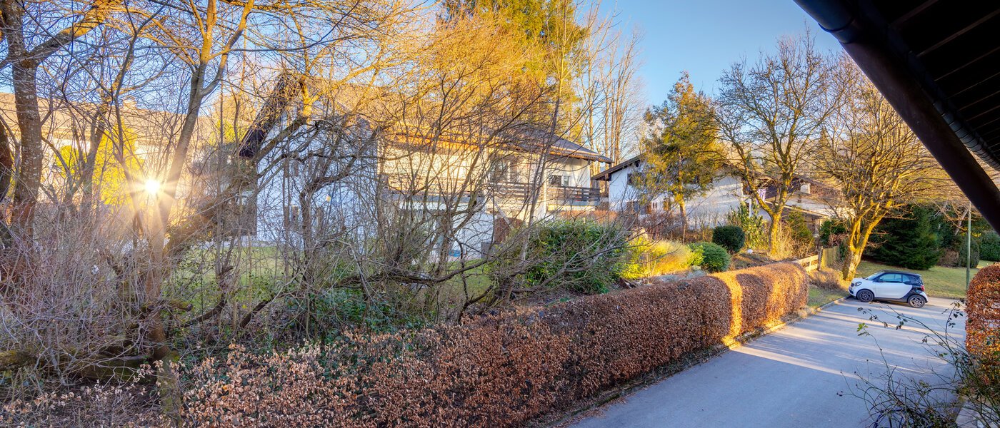 "タウン・ハウス/ローハウスのミドルハウス（外壁を共有した家の並びの両角以外のハウス） " Gmund am Tegernsee 03 物件からの眺め 14329