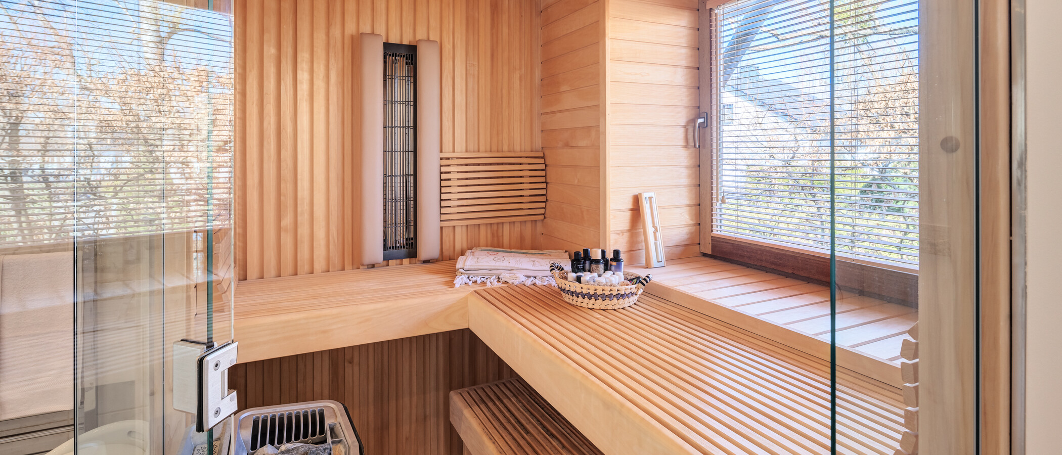 セミ・デタッチド・ハウス（一戸建てを二つに分けた家屋） Pullach im Isartal 01 サウナ 14381