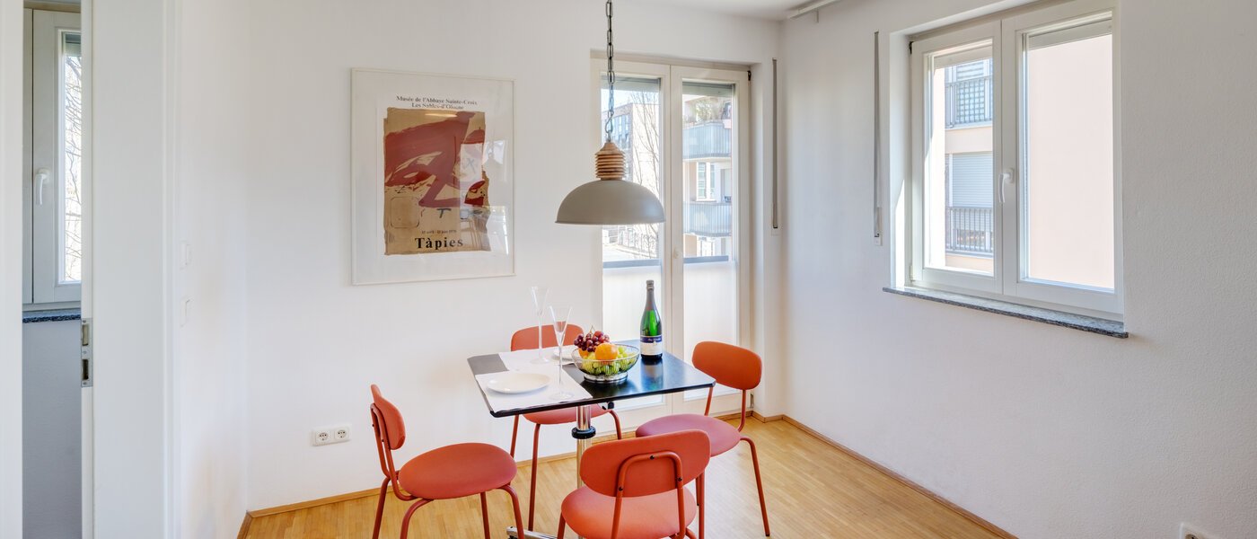 マンション München Theresienhöhe 04 リビングエリア 14384