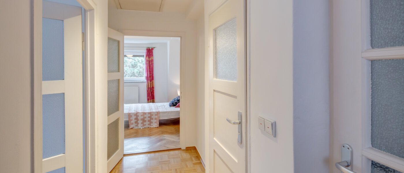 一戸建て München Daglfing 02 玄関入り口 14387