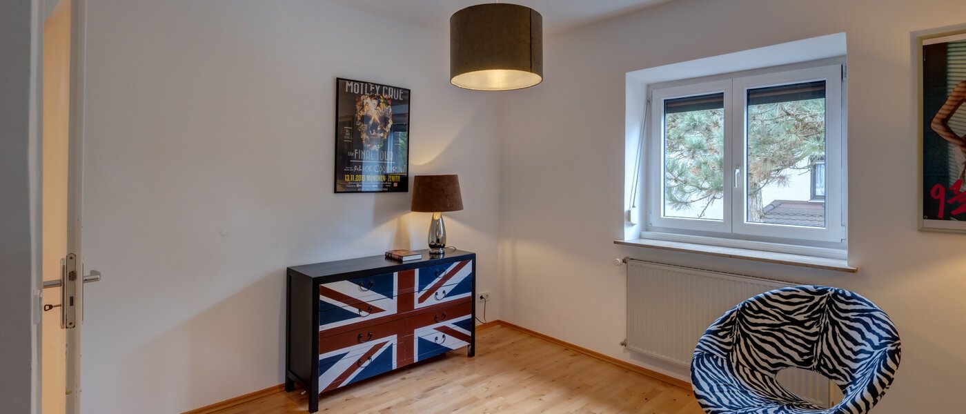 一戸建て München Daglfing 03 ２つめのゲストルーム 14387