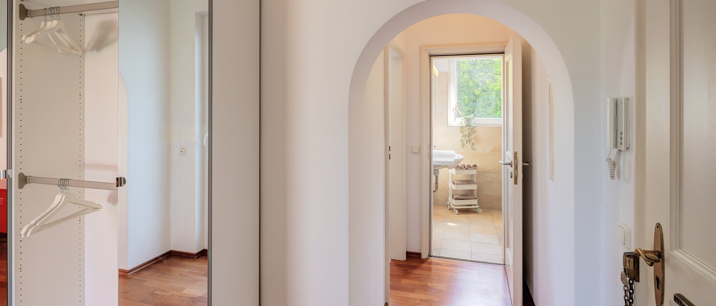 ペントハウス München Solln 03 玄関入り口 14396