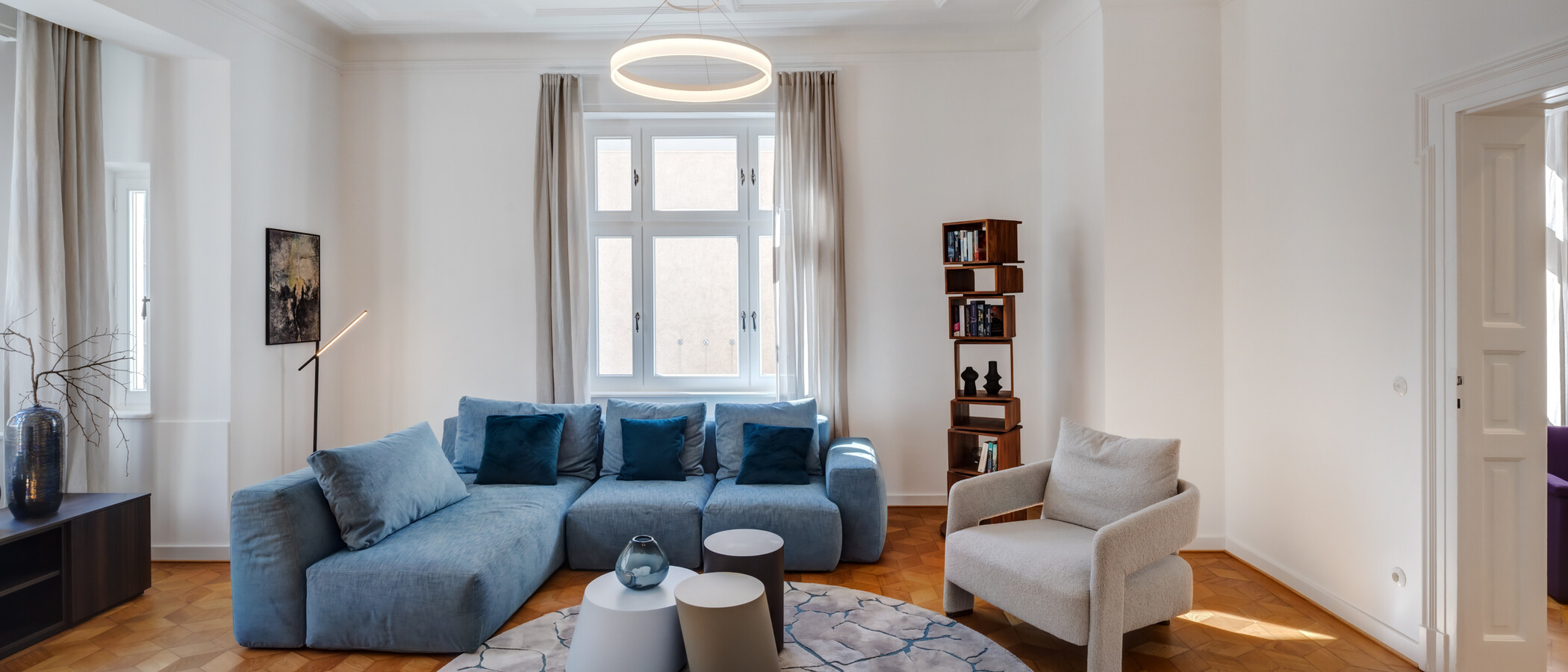 マンション München Schwabing-Nord (zw. Leopoldstraße & Englischen Garten) 01 リビングルーム 14397