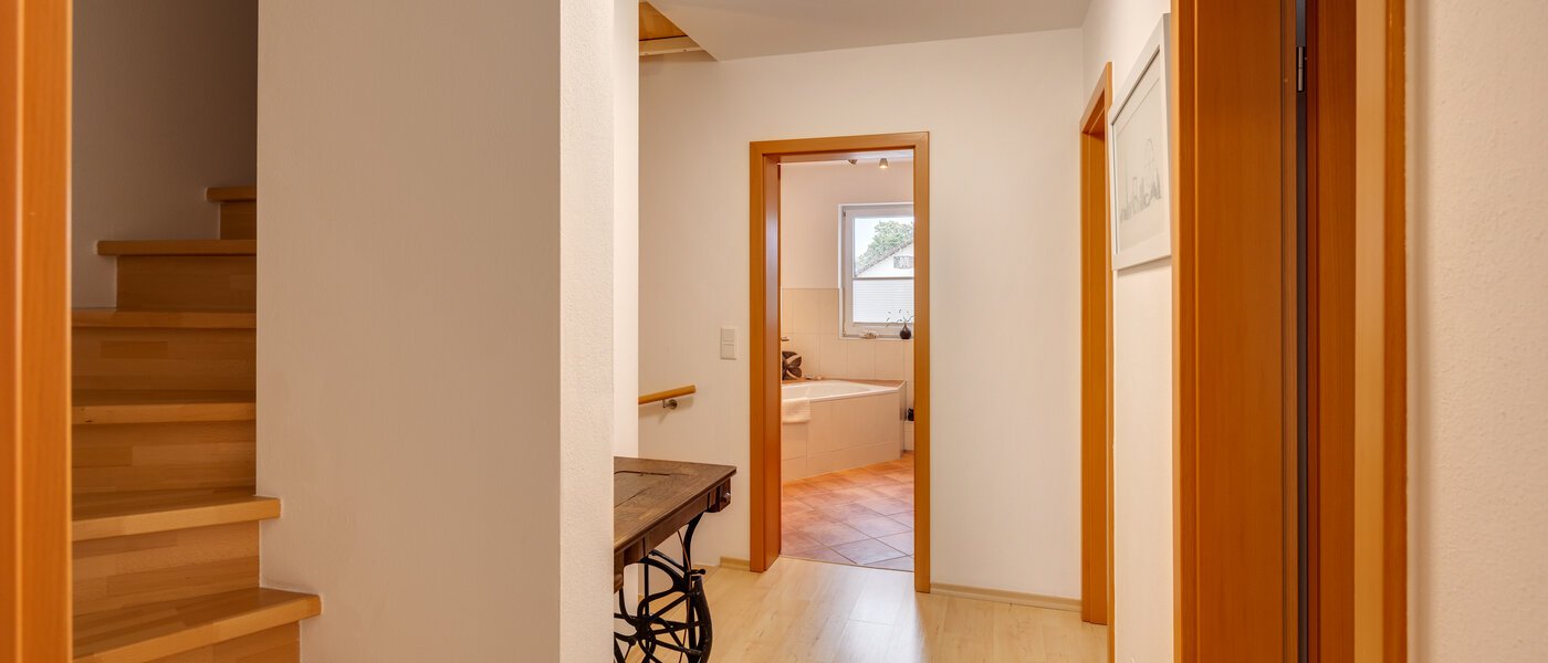 テラスハウス角住宅 München Heimstetten 06 玄関入り口 14431