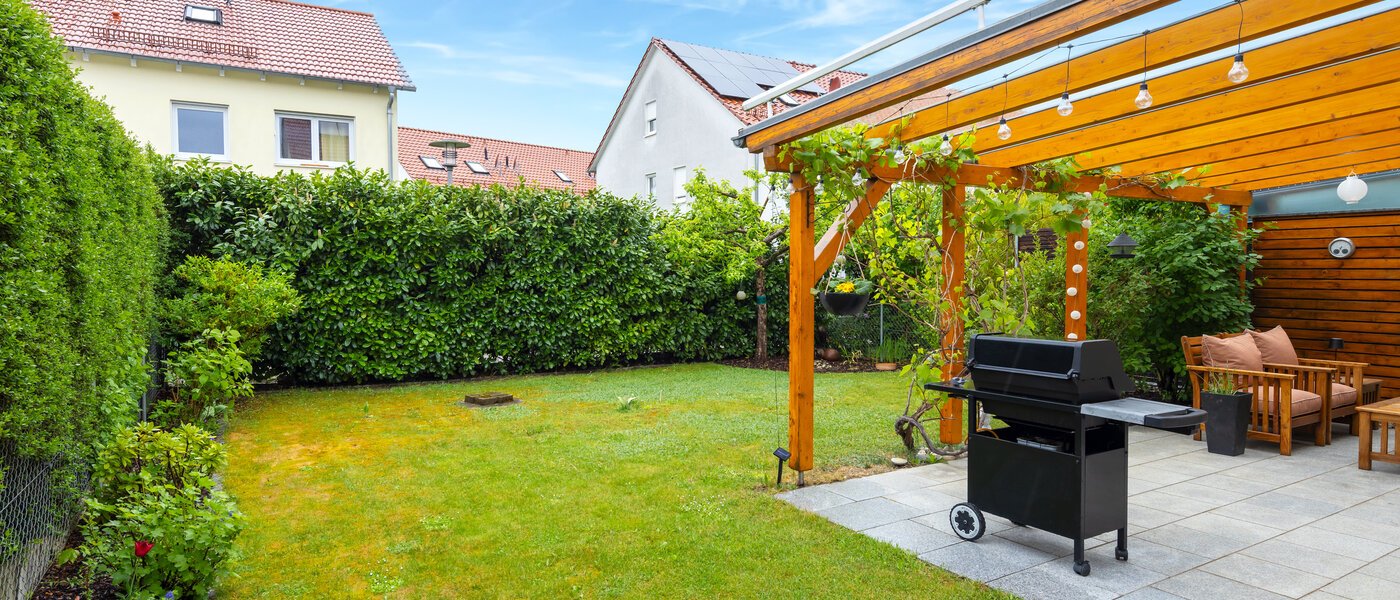 テラスハウス角住宅 München Heimstetten 01 庭 14431