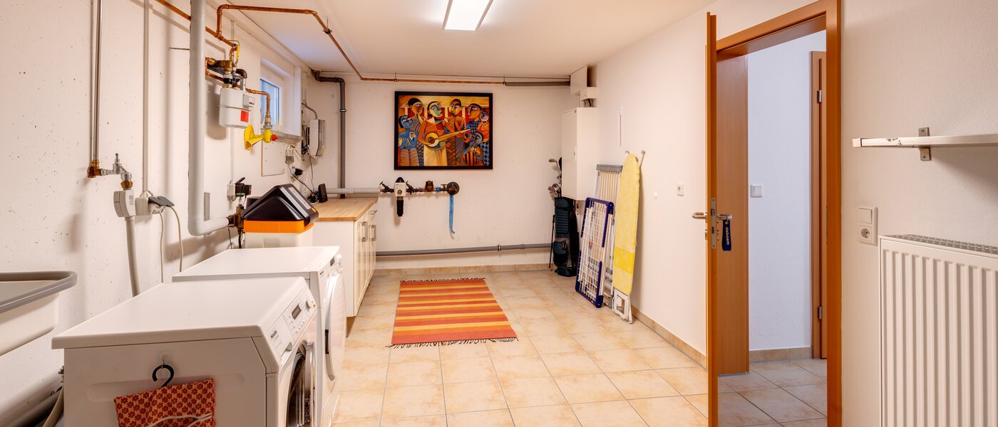 テラスハウス角住宅 München Heimstetten 02 家事室 14431