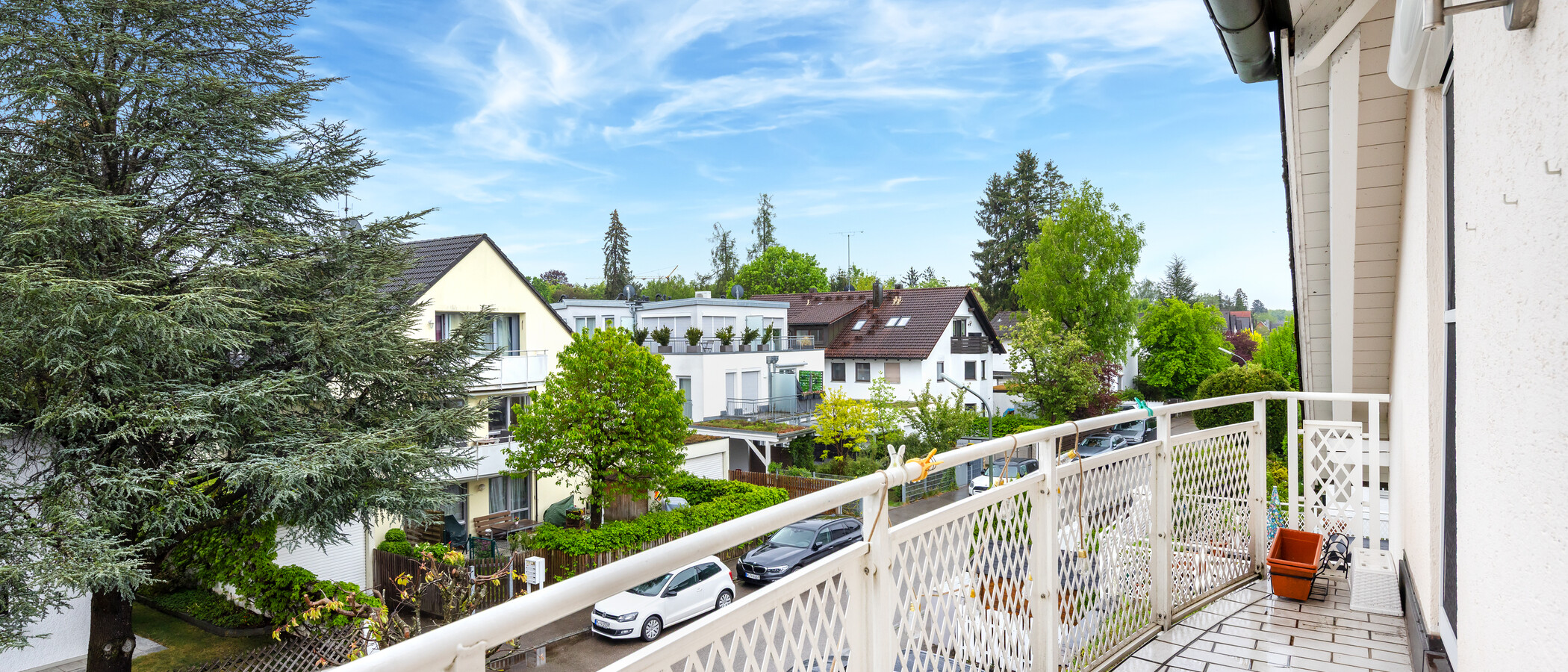 アティック・フラット（屋根裏） München Waldperlach 02 3. ベランダ 14432