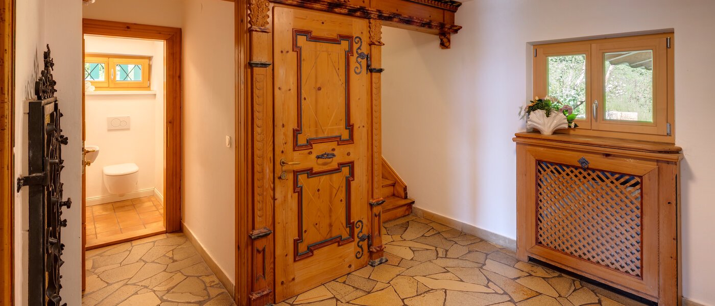 邸宅 Bad Wiessee 05 玄関入り口 14436