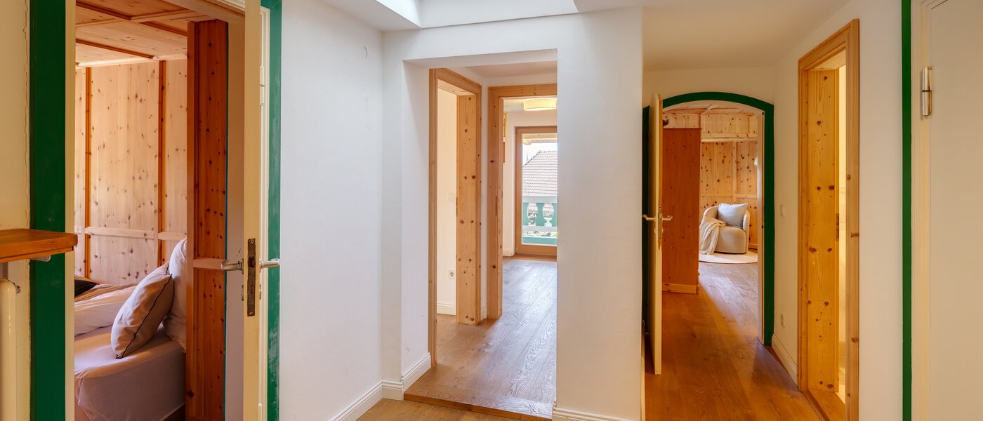 邸宅 Bad Wiessee 09 玄関入り口 14436