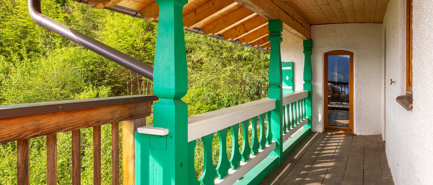 邸宅 Bad Wiessee 04 1．テラス 14436