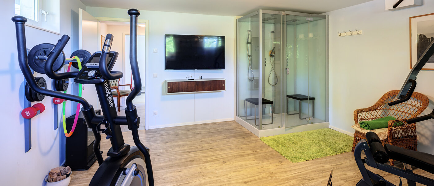 セミ・デタッチド・ハウス（一戸建てを二つに分けた家屋） Icking 02 ホビールーム 14465