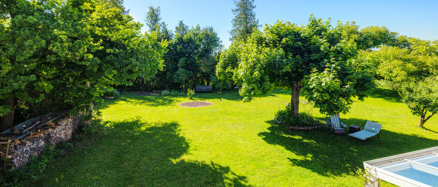 セミ・デタッチド・ハウス（一戸建てを二つに分けた家屋） Icking 01 物件からの眺め 14465