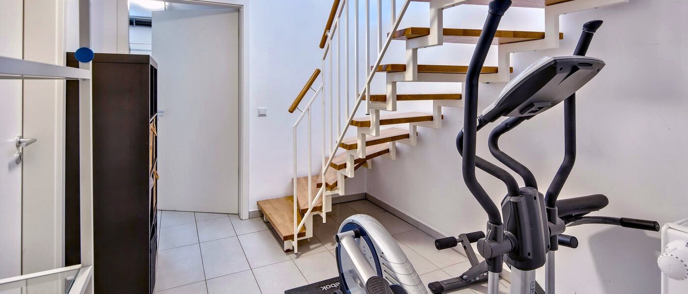 テラスハウス角住宅 Karlsfeld 04 玄関入り口 14478