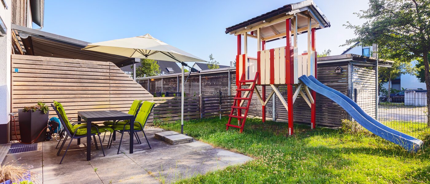 テラスハウス角住宅 Karlsfeld 02 テラス・ポーチ 14478