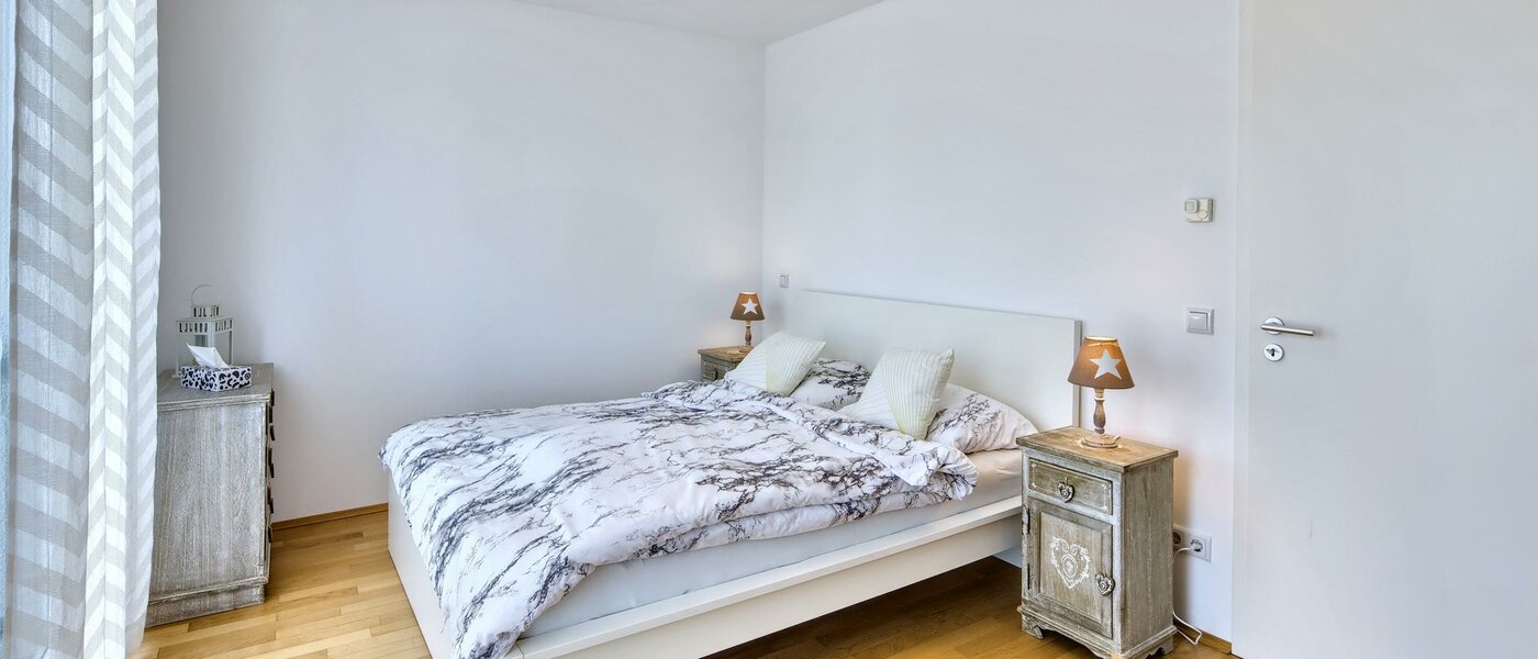 テラスハウス角住宅 Karlsfeld 01 2.　寝室 14478