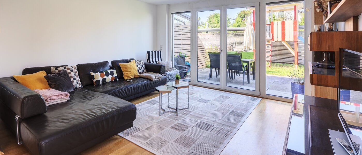 テラスハウス角住宅 Karlsfeld 02 リビングエリア 14478