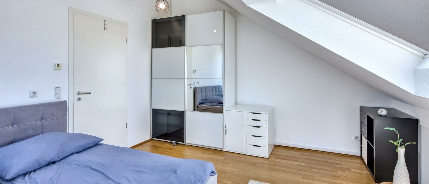 テラスハウス角住宅 Karlsfeld 02 1. 寝室 14478