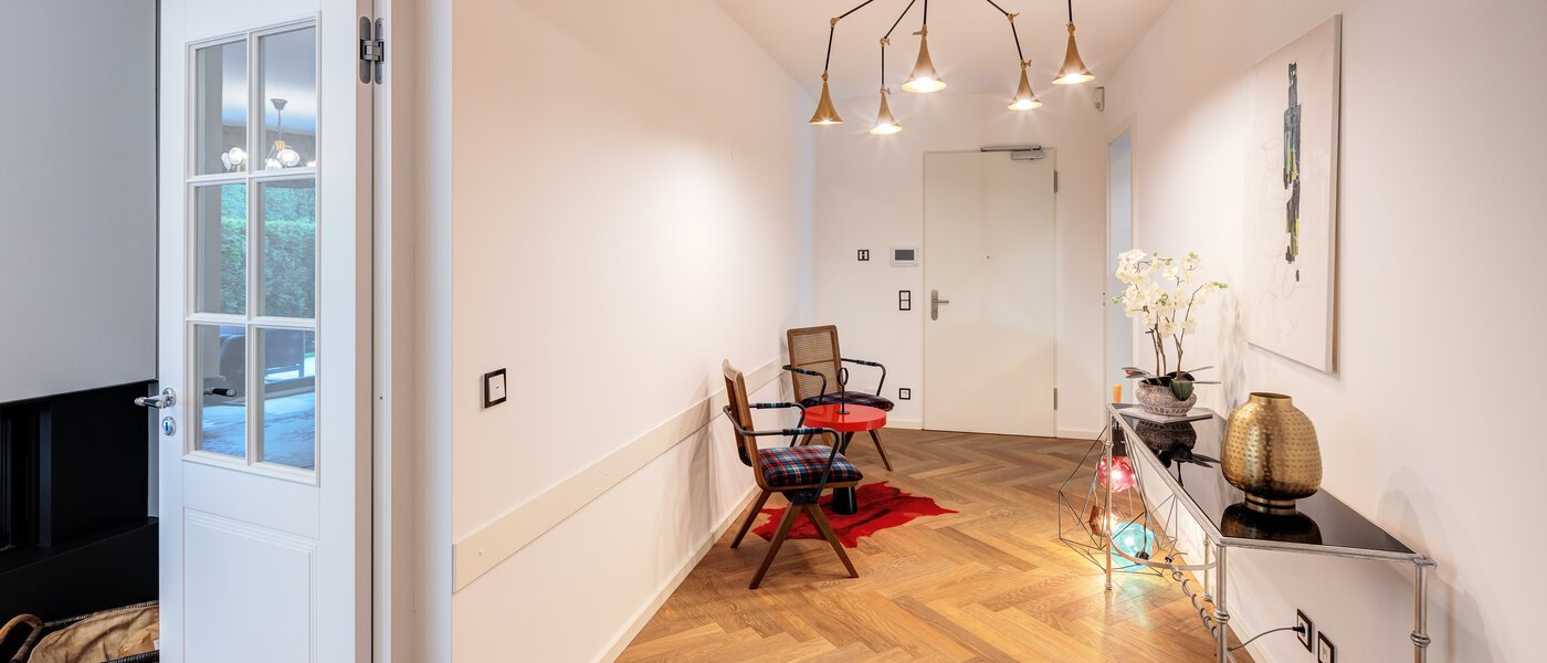 マンション München Solln 05 玄関入り口 14479