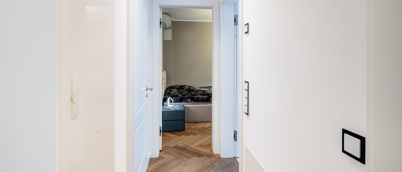 マンション München Solln 08 玄関入り口 14479