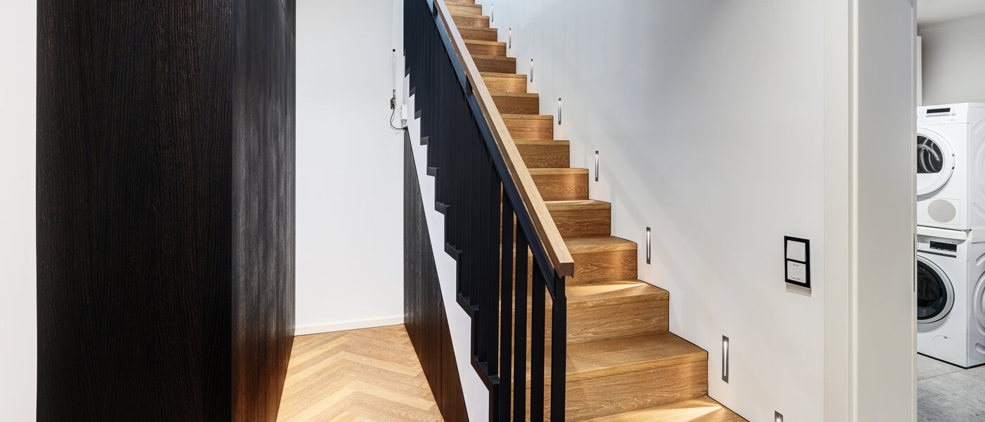 マンション München Solln 09 玄関入り口 14479